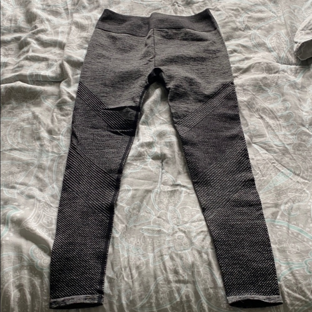 Fabletics leggings NEVER WORN WITH TAGS